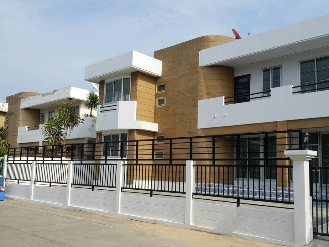 SaleHouse Single house for sale near Suvarnabhumi Airport, Baan Rung Arun 2, 200 sq m., 58 sq m, ready to move in.