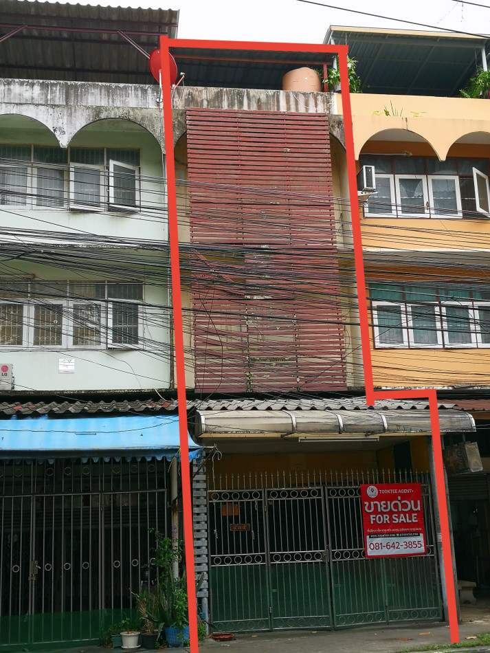 SaleOffice Commercial building for sale, 3 and a half floors, next to Bang Waek Road, Ratchaphruek area, very cheap.