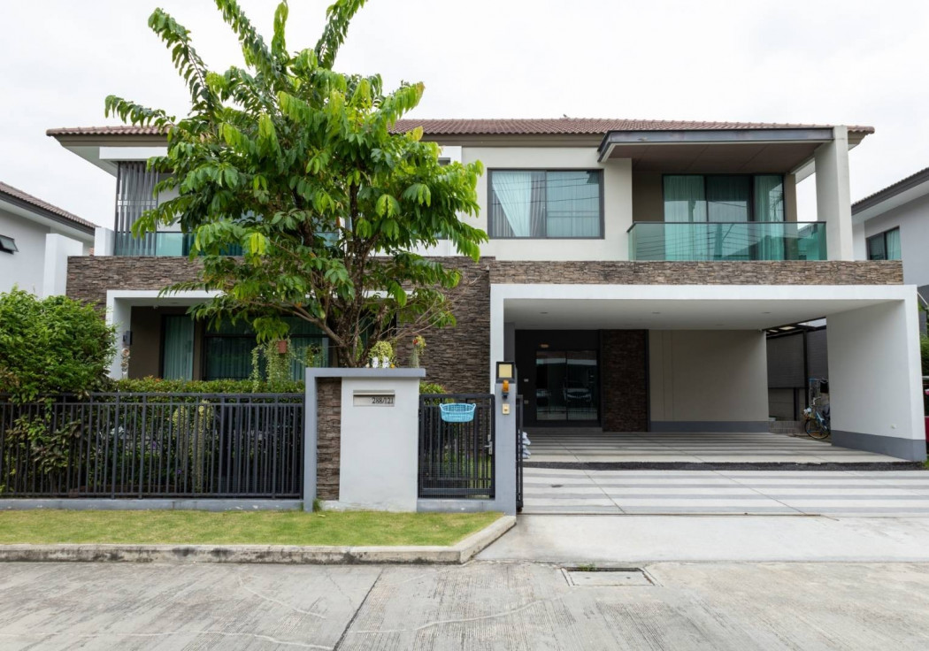 SaleHouse house for sale The Grand Bangna – Wongwaen 322 sq m. 101.2 sq.wah