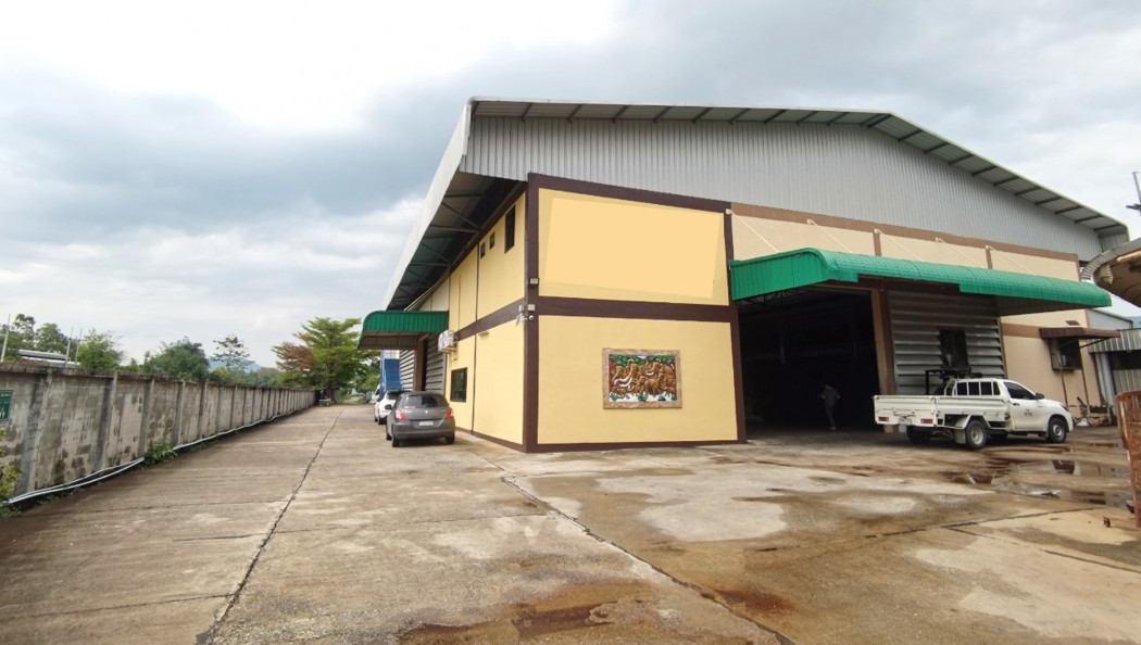 SaleWarehouse Factory for sale FA068, with business producing automobile parts, Ban Bueng, Chonburi. 2240 sq m. 6 rai, near road 3138, only 500 m.