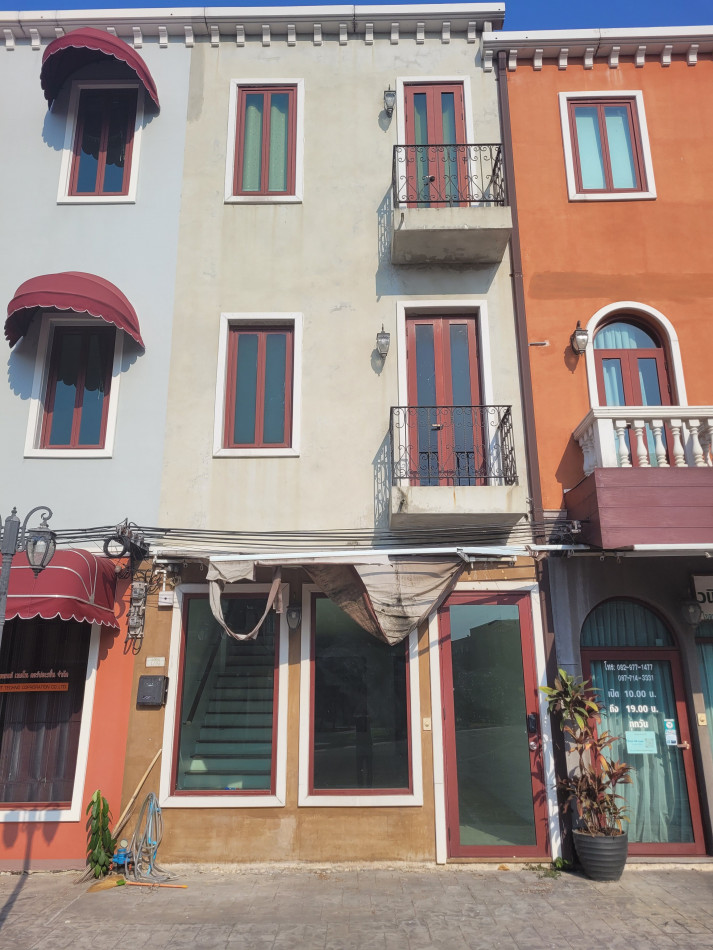 RentOffice Commercial building for rent, Venice The Iris Watcharapol, 158.4 sq m., 20.7 sq m.