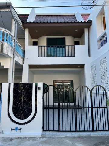 SaleHouse For Sales : Ratsada, 2-Story Town House, 2 Bedrooms 2 Bathrooms