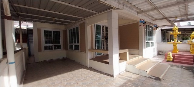 ขายบ้าน ขายทาวน์เฮ้าส์โครงการ บ้านอยู่สบาย พานทอง จังหวัดชลบุรี 