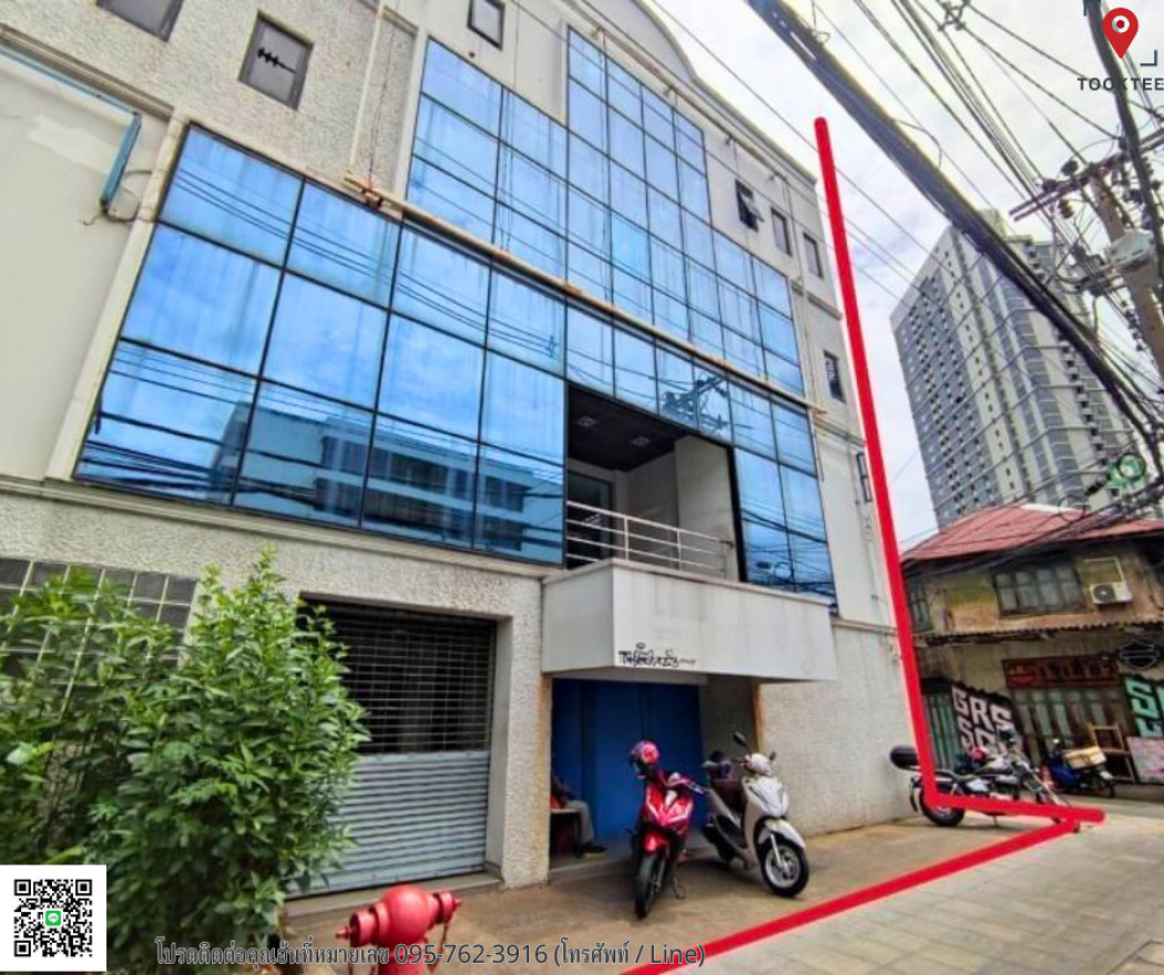 RentOffice Golden opportunity! Building for rent in the heart of the city, good location, next to Rama 4 Road, near MRT Hua Lamphong.