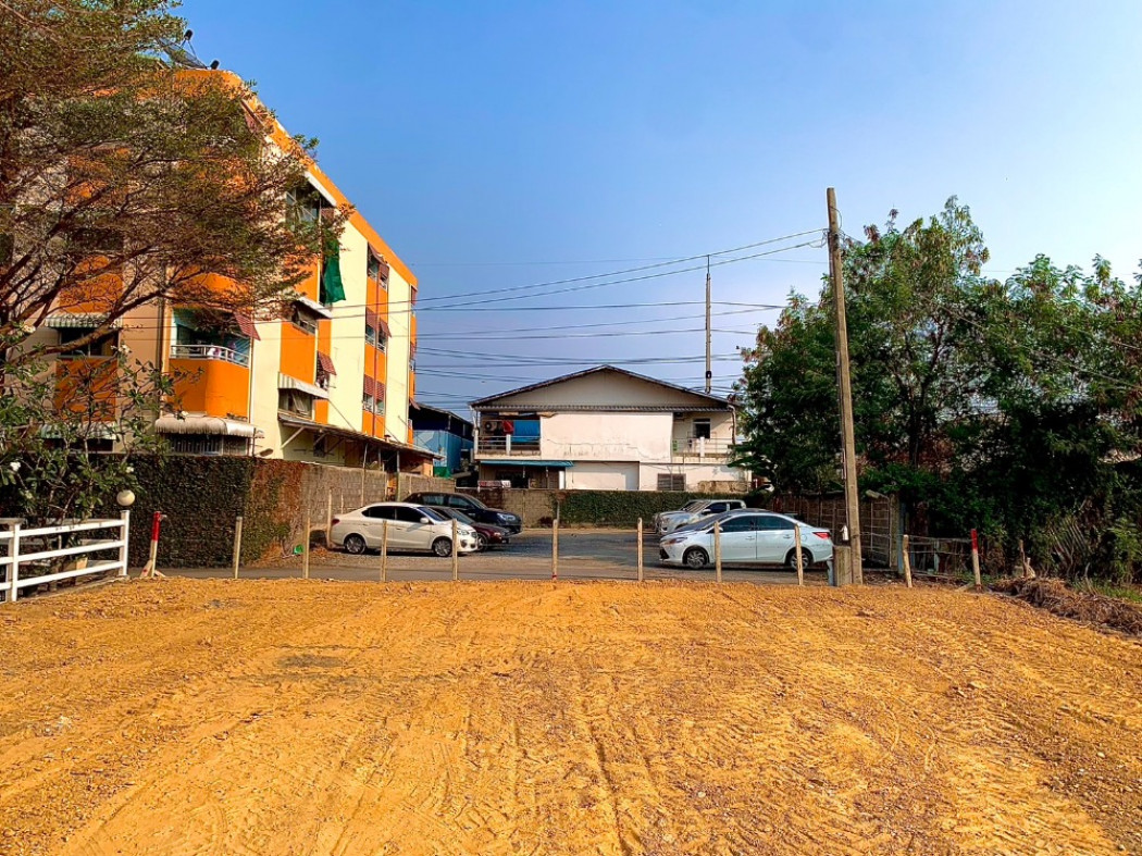 SaleLand Land for sale 50 square wah on Chalong Krung Road. Near Lat Krabang Industrial Estate, Airport ID-13881