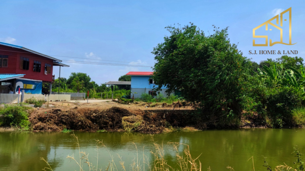 SaleLand Riverside land, Bang Sai District, Ayutthaya, water side not flooded ID-13876