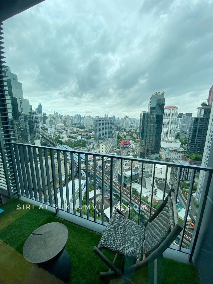 ขายคอนโดมิเนียม ขาย คอนโด 2 bedrooms city view on high floor SIRI at Sukhumvit (สิริ แอท สุขุมวิท) 68 ตรม. very good condition near Thonglor- Sukhumvit