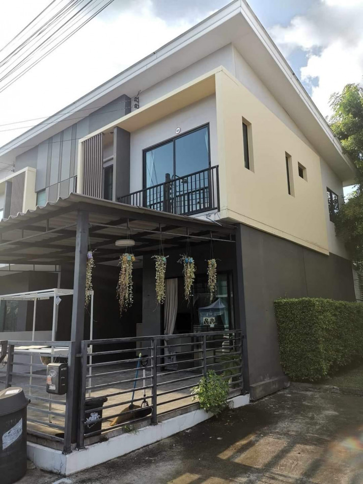RentHouse Townhome for rent N 910 The Connect Pattanakarn 38 75 sq m. 18 sq m.