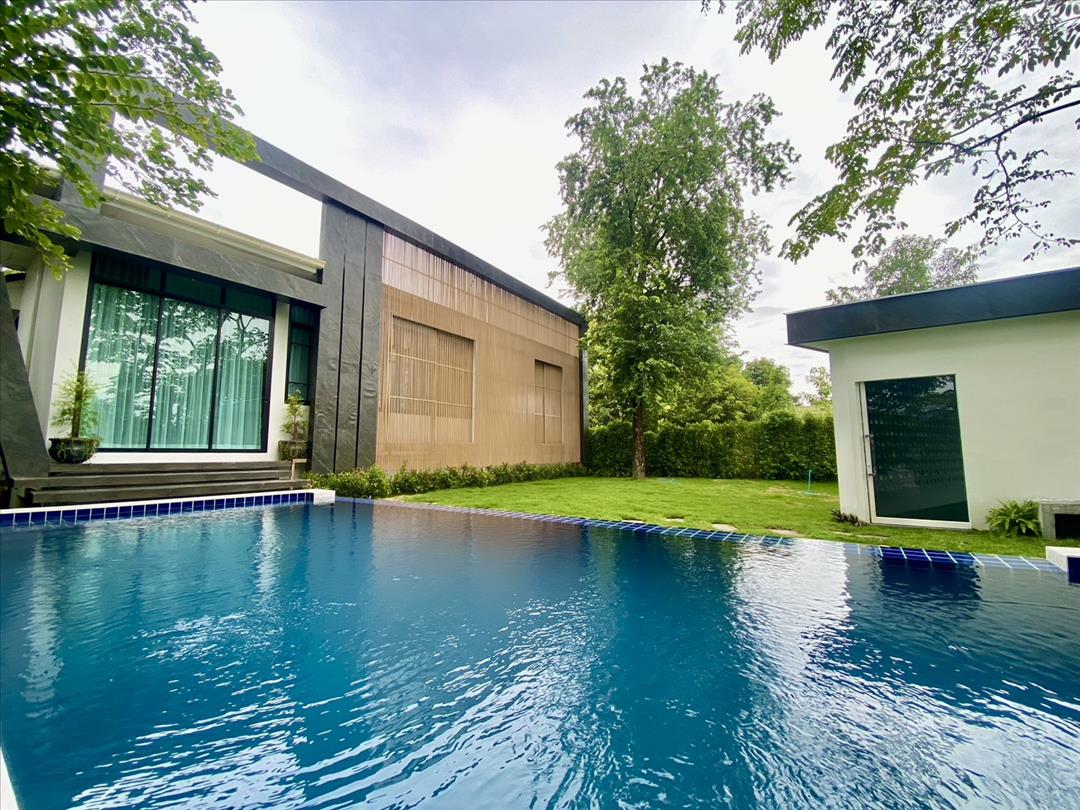 SaleHouse Pool Villa หรูในจังหวัดเชียงใหม่  สไตล์ Modern Luxury ฟังก์ชันจัด