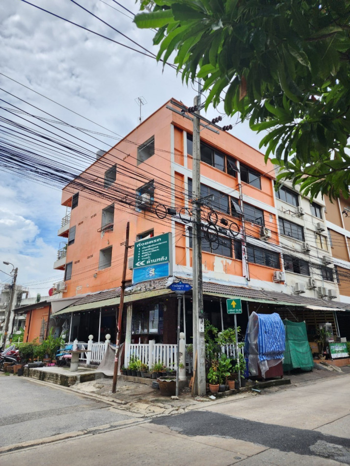 SaleOffice Commercial building for sale, corner unit, 2 units, 4 floors, Soi Ramindra 58, Soi Nawamin 94, 412 sq m., 51 sq m, with rooms for rent.