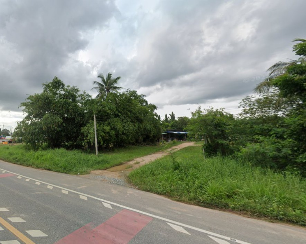 SaleLand Land for sale in Nong Hiang, 1 rai, wide frontage, next to road No. 3086, near Noen Hin Intersection,