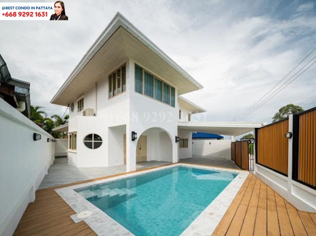 SaleHouse 2-storey detached house for sale (newly renovated) 4 bedrooms near the sea with a pool