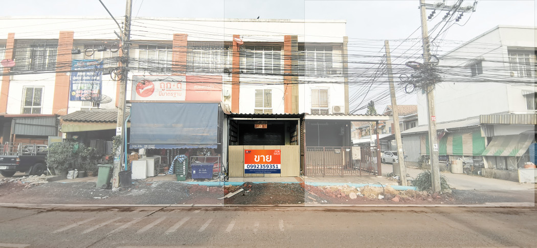SaleOffice Urgent sale, commercial building, townhouse style, 3 floors, trading location, next to Phutthabucha Road 36.