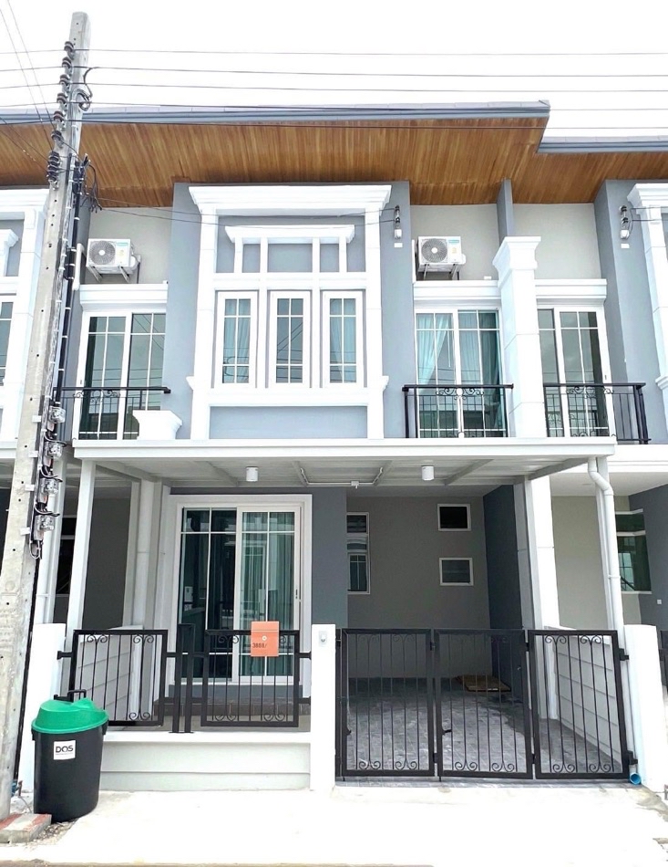 RentHouse House for rent, Golden Town Sukhumvit Lasalle, fully furnished, house ready to move in.