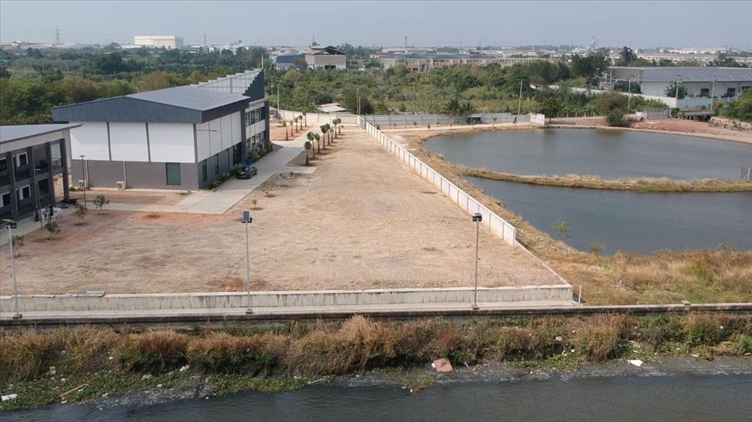 ขายที่ดินติดแม่น้ำ ท่าจีน ขนาด 8 ไร่ พร้อมโรงงานสร้างใหม่