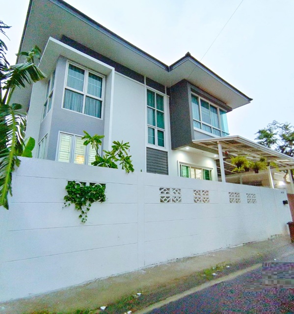 เช่าบ้าน  ขาย-เช่าบ้าน หัวมุมใหม่ นิด้า MRT สัมมากร  เสรีไทย20-32 รามคำแหง
