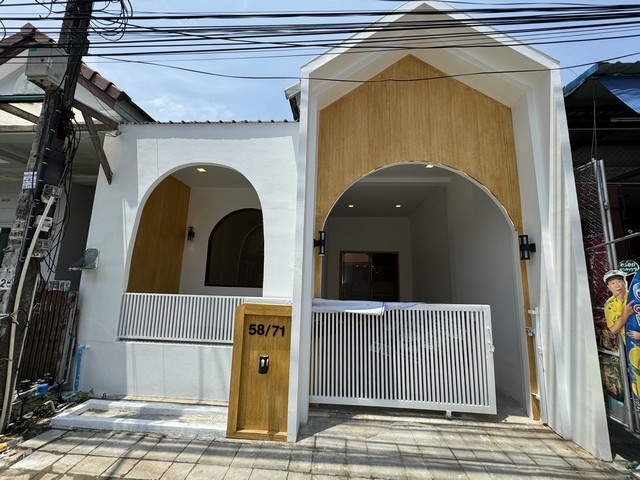 SaleHouse For Sales : Chalong, Townhouse behind HomePro Chalong, 2B2B