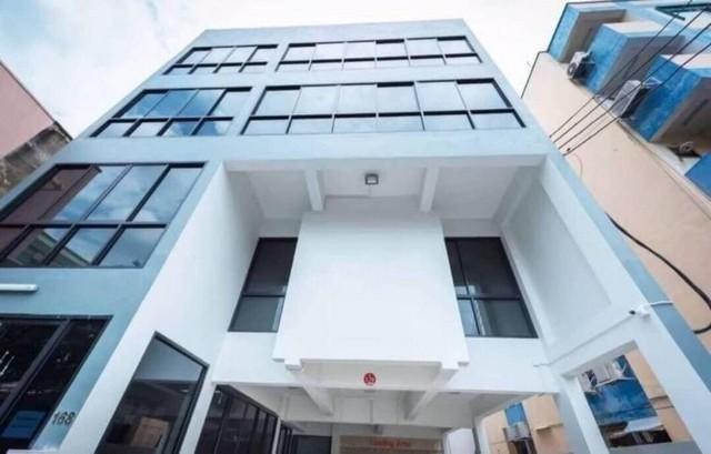 RentOffice ให้เช่าอาคารสำนักงาน 5 ชั้น มีลิฟท์ ถนนรัชดาภิเษก ซอยนาทอง ใกล้ M