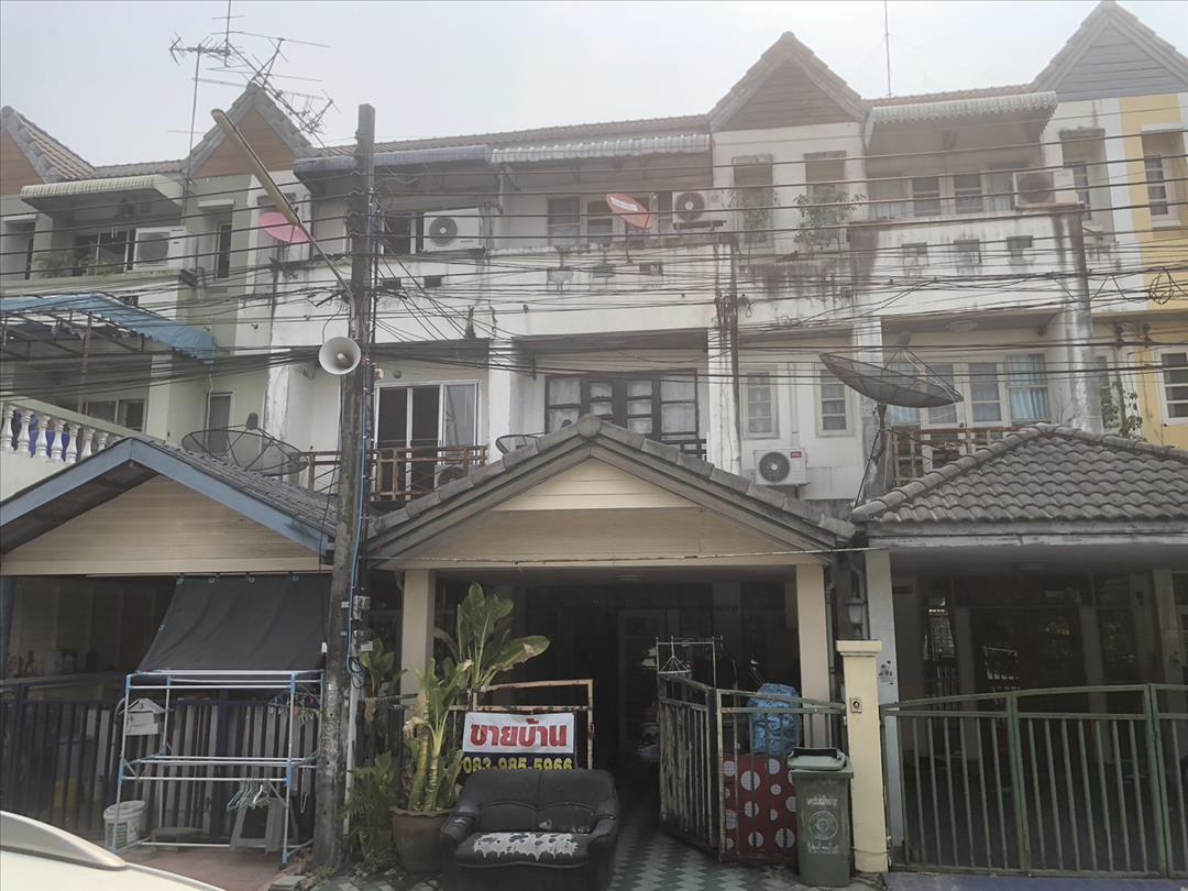 ขายบ้าน ขายทาวน์โฮม 3 ชั้น หมู่บ้านเพชรวัฒนะ ปากเกร็ด นนทบุรี