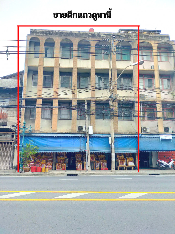 SaleOffice 4-story commercial building for sale with rooftop, next to Terd Thai Road, near Bang Yi Ruea Police Station. Suitable for doing business.