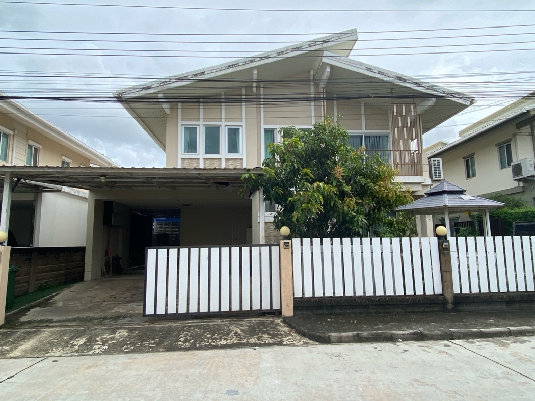 RentHouse House for rent, 4 bedrooms, Pruksa Puri University, Chan Bua, Bangna km. 5, only 35K.