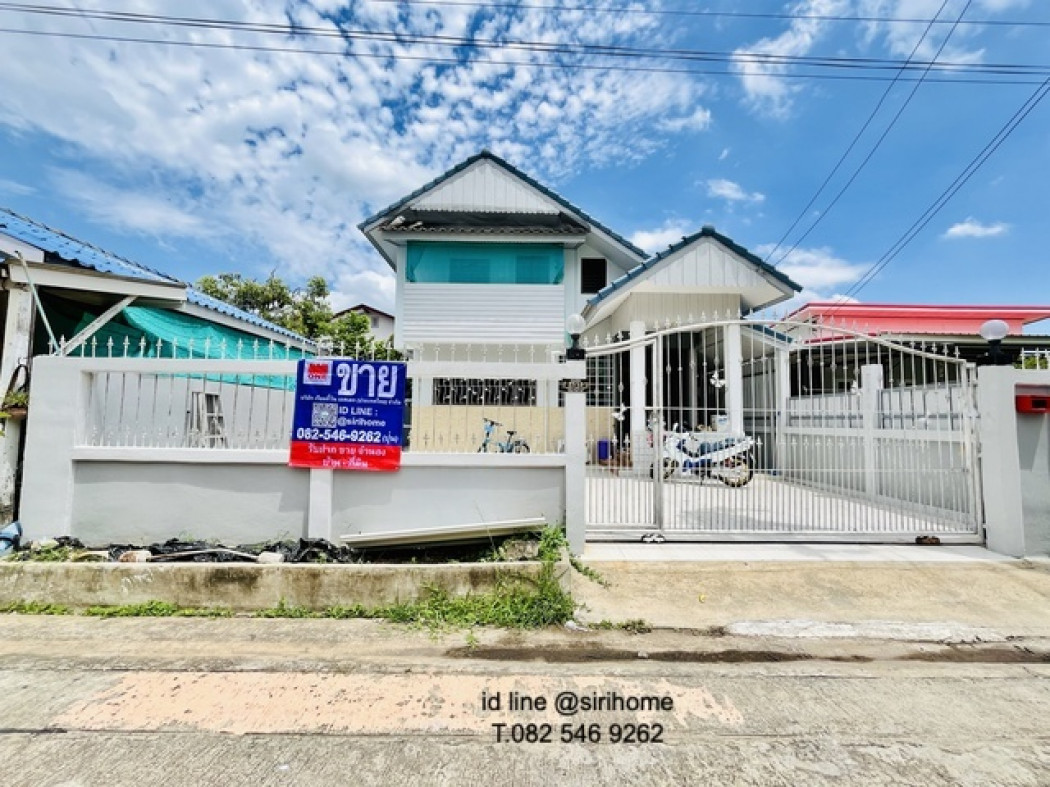 SaleHouse Single house for sale, Wing Mai, Bang Yai, 45 sq m, 3 bedrooms, 2 bathrooms, 2 parking spaces, self-built house with red bricks.