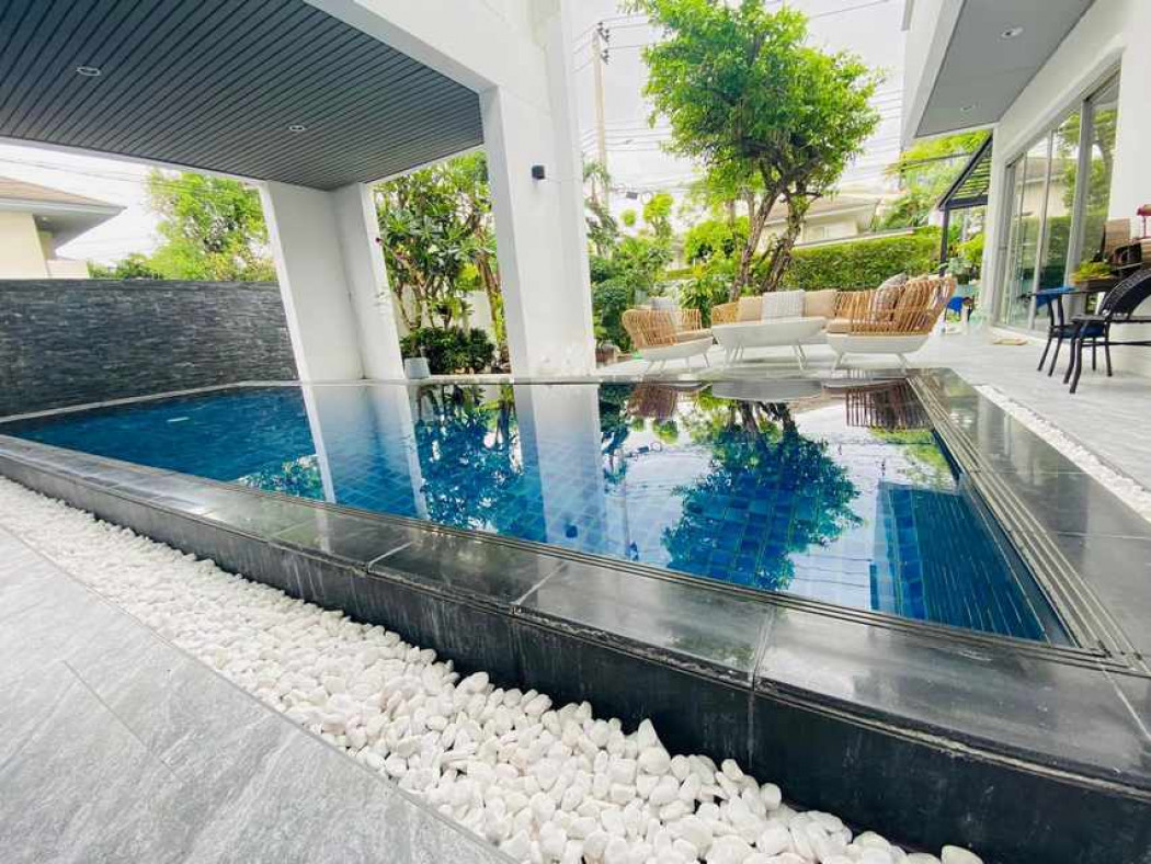 RentHouse H383 Luxury Pool Villa For Rent at Noble Tara Pattanakarn