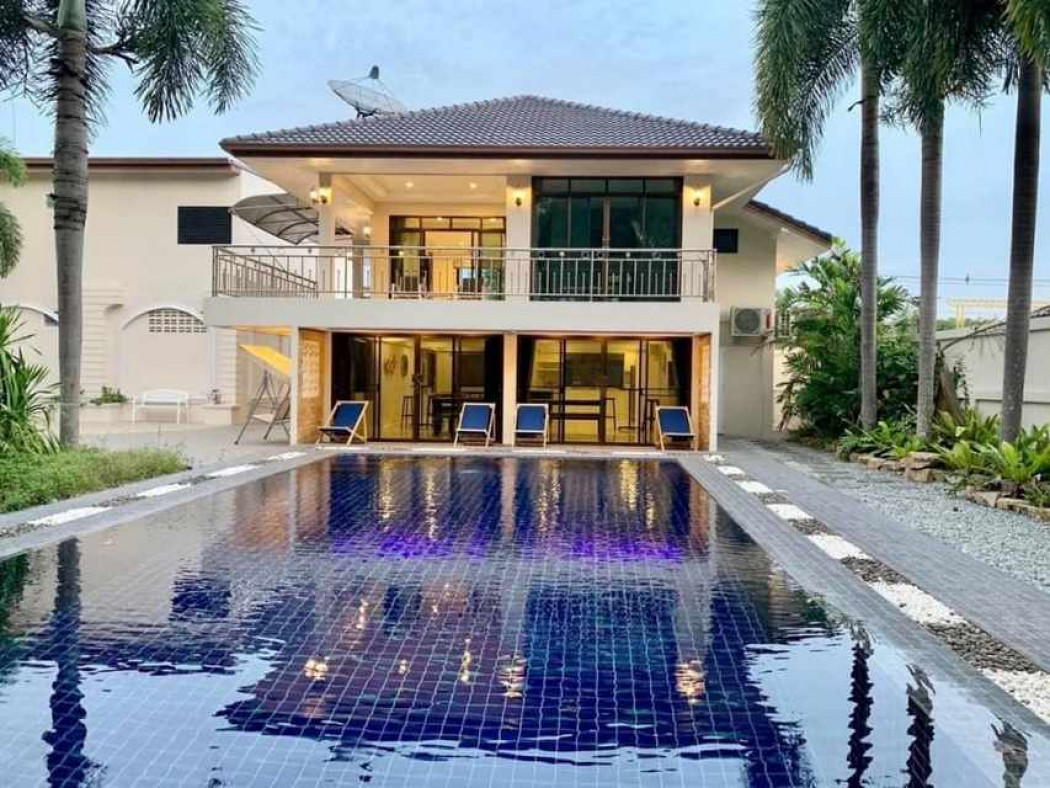 RentHouse H385 Pool Villa For Rent in Huay Yai 4 Bedrooms with fully furnished