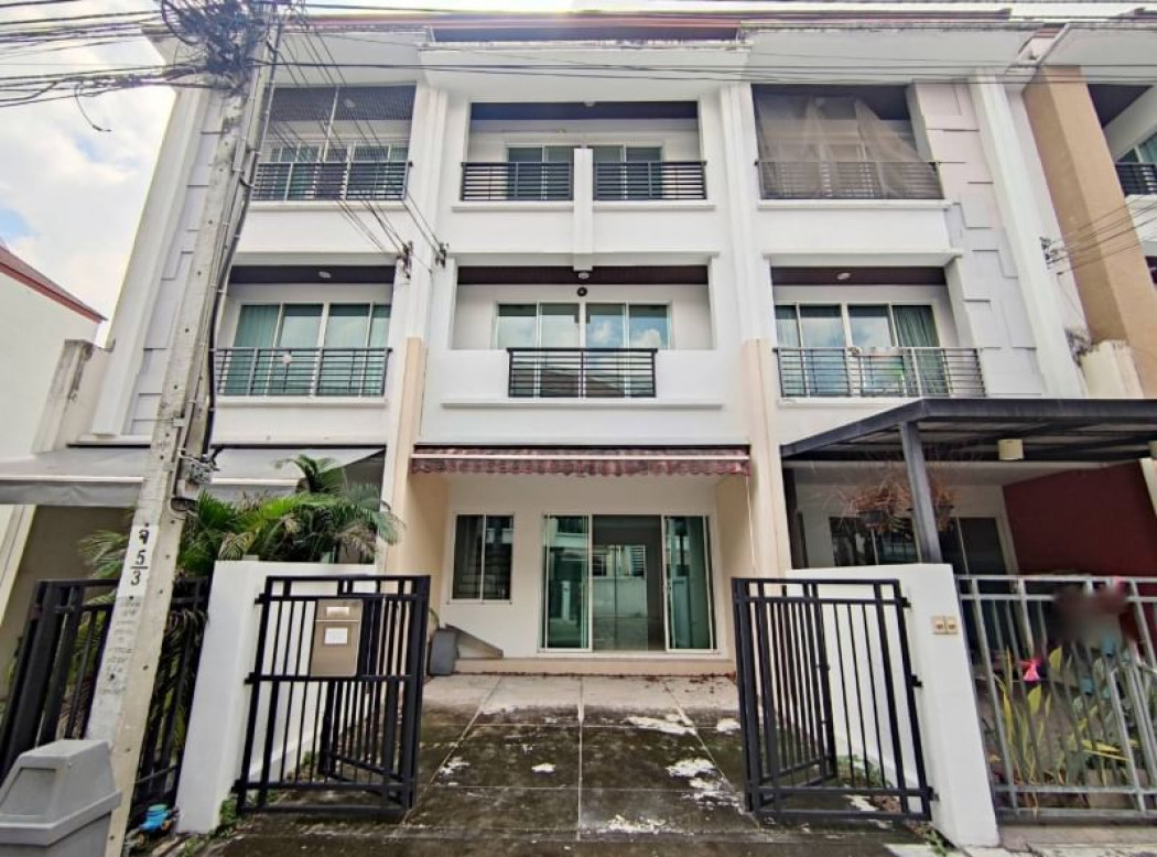 SaleHouse Single house for sale, Baan Klang Muang, Lat Phrao 101, 80 sq m, 20 sq m, main road, ready to move in.