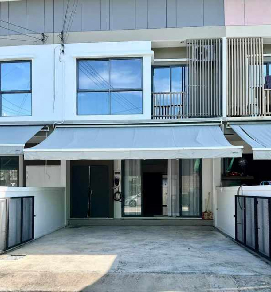 SaleHouse TH15 Townhouse For Sale H Living Space 3 Bedrooms 2 Bathrooms