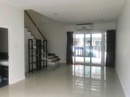 RentHouse [Duplicate] Townhome for rent, peaceful, shady, Space Townhome, Lat Phrao, Meng Chai, 207 sq m., 24.6 sq m..