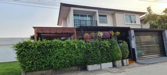 ขายบ้าน ขาย บ้าน Casa Premium Wongwaen-Onnut บนถนนกาญจนภิเษก 