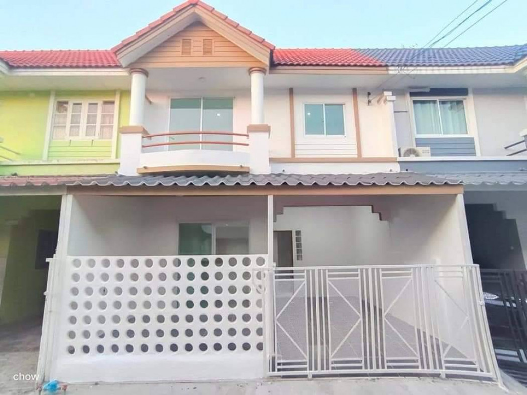 SaleHouse Townhome for sale, Baan Bua Thong 4, 100 sq m, 24 sq m, ready to decorate, renovated.