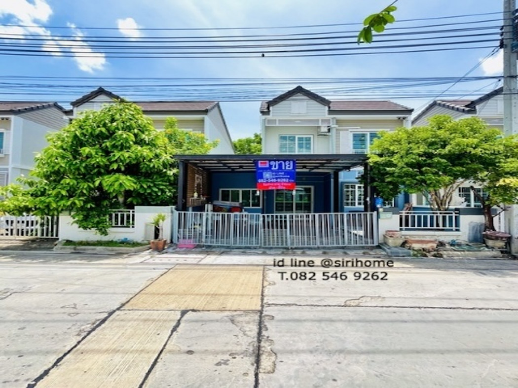 SaleHouse For sale: The Village Kanchanaphisek-Ratchapruek. The Village, good house, newly renovated throughout, quality society.