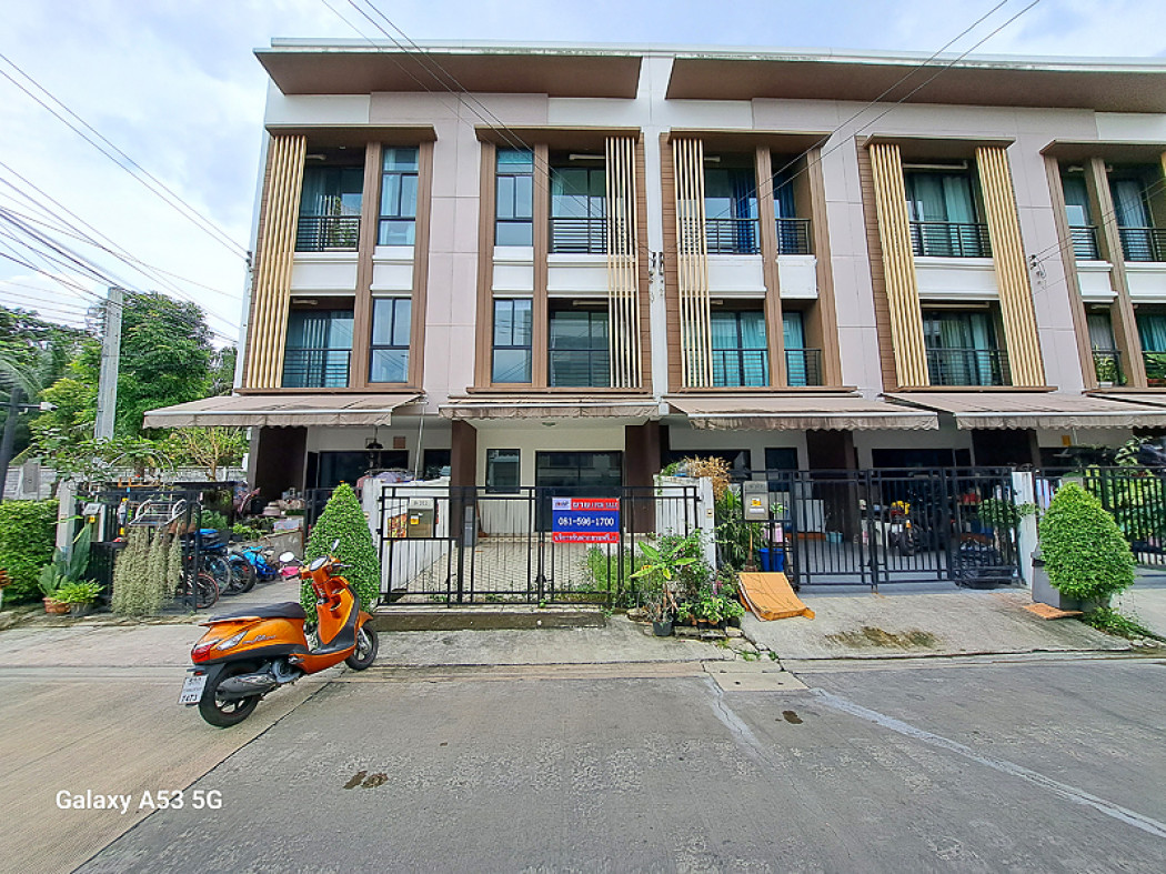 ขาย ทาวน์โฮม บ้านกลางเมือง กัลปพฤกษ์ ซ.ศาลธนบุรี 29-2 กำนันแม้น Baan Klang Muang Kalpapruek 134 ตรม 16.9 ตรว