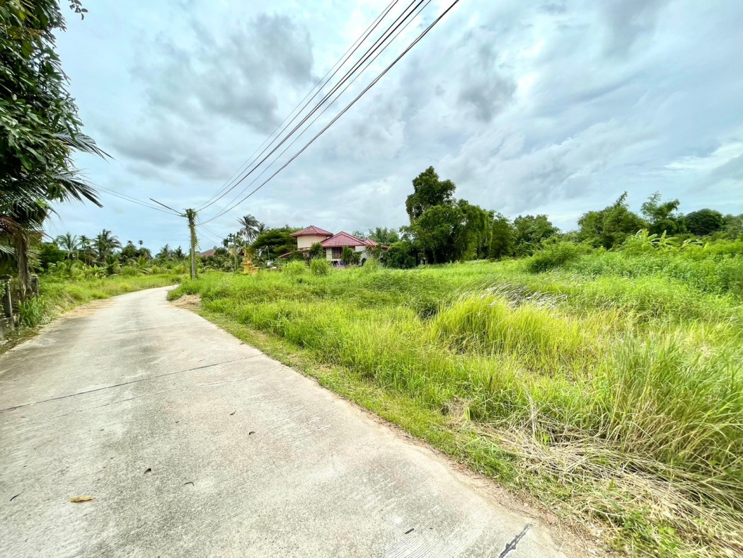 SaleLand Land for sale in Ta Khan, area 1 rai, already filled, very good location behind Nong Tabaek Health Station.