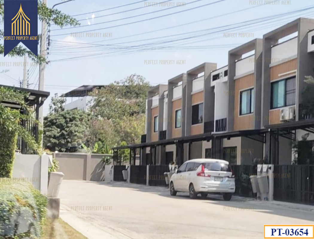SaleHouse Townhouse for sale, Esgate Town, Nong Khaem, Bangkok, ready to move in.