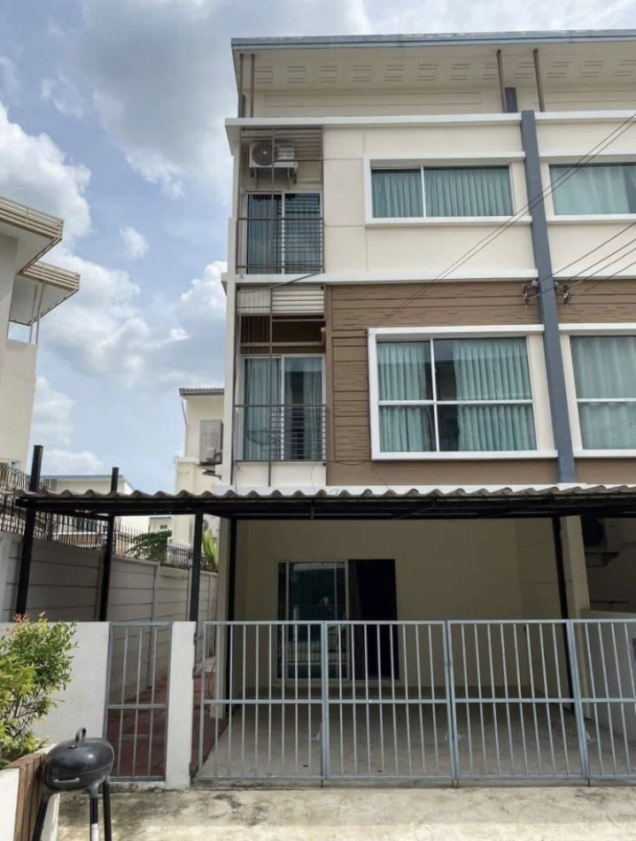 RentHouse Townhome for rent M404 Villette City Phatthanakan 188 sq m 28 sq m.