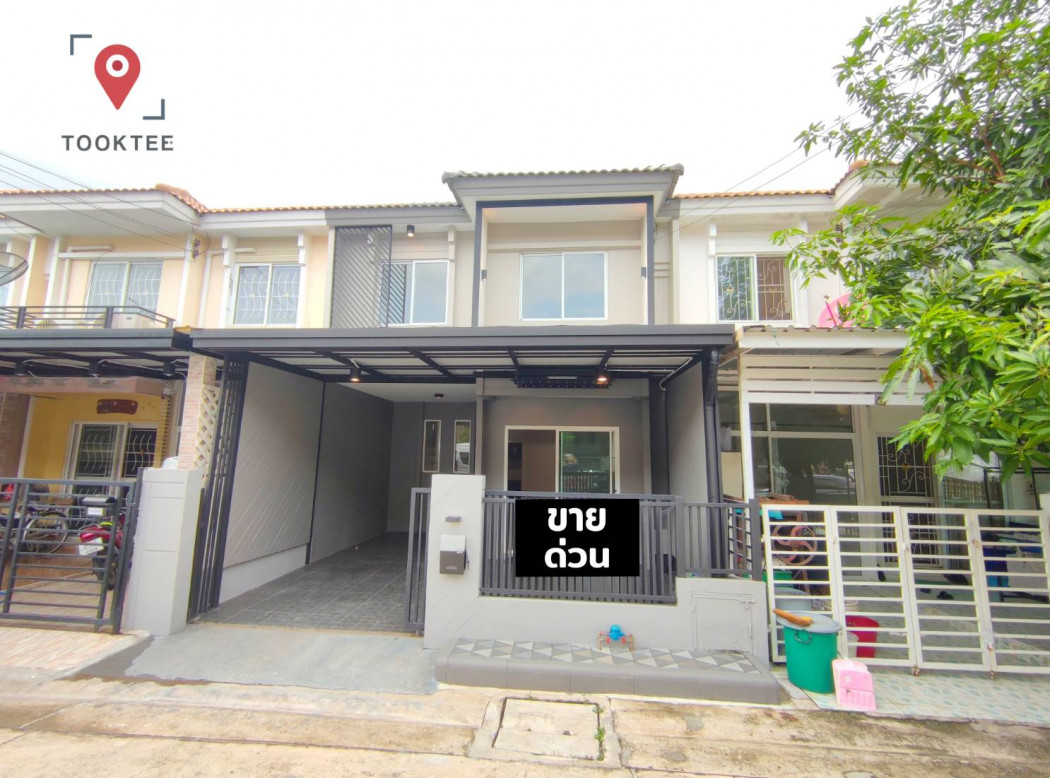 SaleHouse Townhome for sale, Pruksa Town Phetkasem 81, 100 sq m, 17.2 sq m, addition to the front of the house, garage, built-in kitchen, excellent condition, ready to move in.