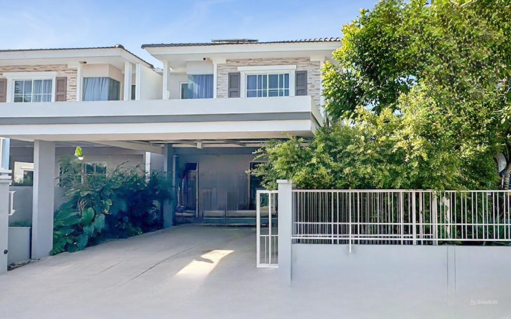 SaleHouse Single house for sale, house ready to move in, in a good location, Villaggio Pinklao, 120 sq m, 35 sq m, can enter and exit by many routes.