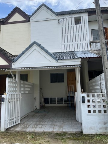 RentHouse ให้เช่าทาวน์เฮาส์ ในหมู่บ้านทองกวาว