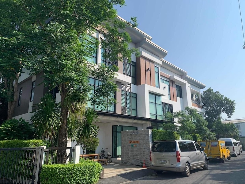 SaleHouse BS832 ขายออฟฟิศ 3ชั้น โครงการ เดอะ ซีนิธ The Zenith ถนนประชาอุทิศ