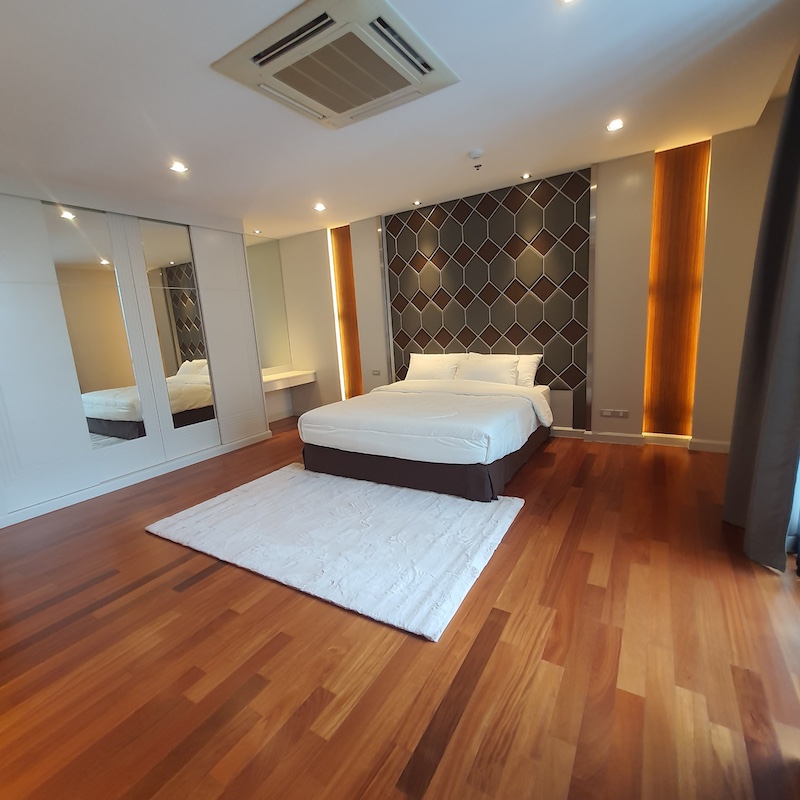 เช่าคอนโดมิเนียม BH2952 ให้เช่าห้องพักสุดหรู Penthouse Duplex 2 ชั้น 