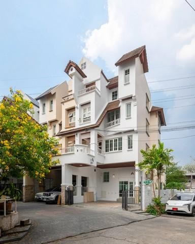 RentHouse  ปล่อยให้เช่า บ้านพูลวิลล่าหลังริม 4.5 ชั้น โครงการบุษราคัมเพลส