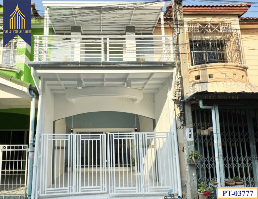 SaleHouse For sale, Piyawararom Village 2, Sai Noi, newly decorated throughout, 3 bedrooms, 2 bathrooms.