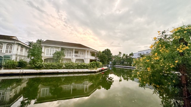 For Rent : Kohkaew, 3- Story Town House, 3 Bedrooms 4 Bathrooms