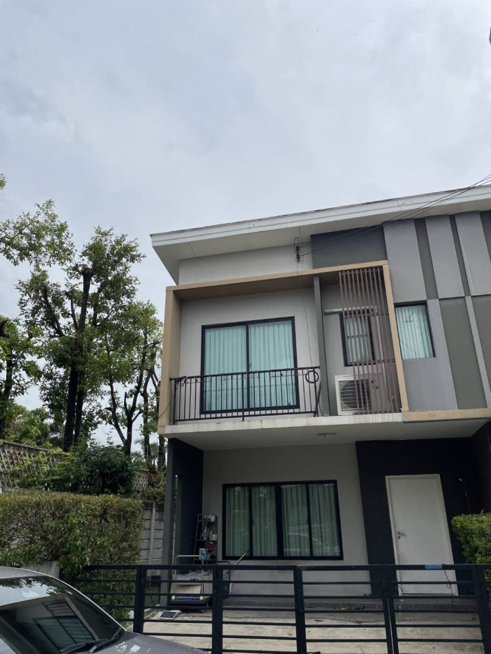 RentHouse Townhome for rent N1057 The Connect Pattanakarn 38 119 sq m 23 sq m.