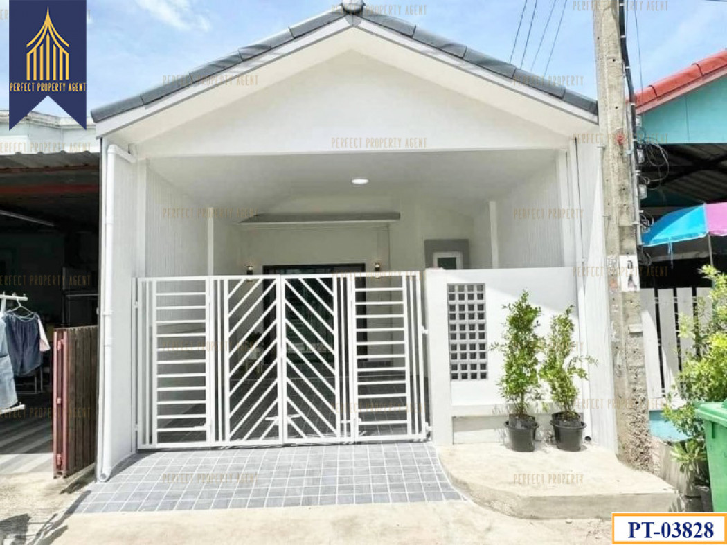 SaleHouse Townhouse for sale, Phimonrat 1, Bang Bua Thong, newly decorated, ready to move in.