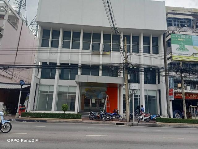 RentOffice ให้เช่าอาคาร 4 ชั้น ย่านนางเลิ้ง พื้นที่ 1,000 ตรม. เหมาะทำร้านขา