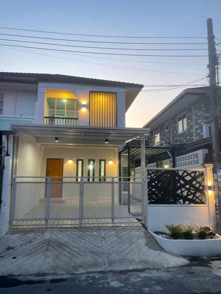 SaleHouse Townhome for sale, Phra Pin Village 4, 102 sq m, 25.5 sq m, Phetkasem 81, Bang Bon 5 Road, Nong Khaem District